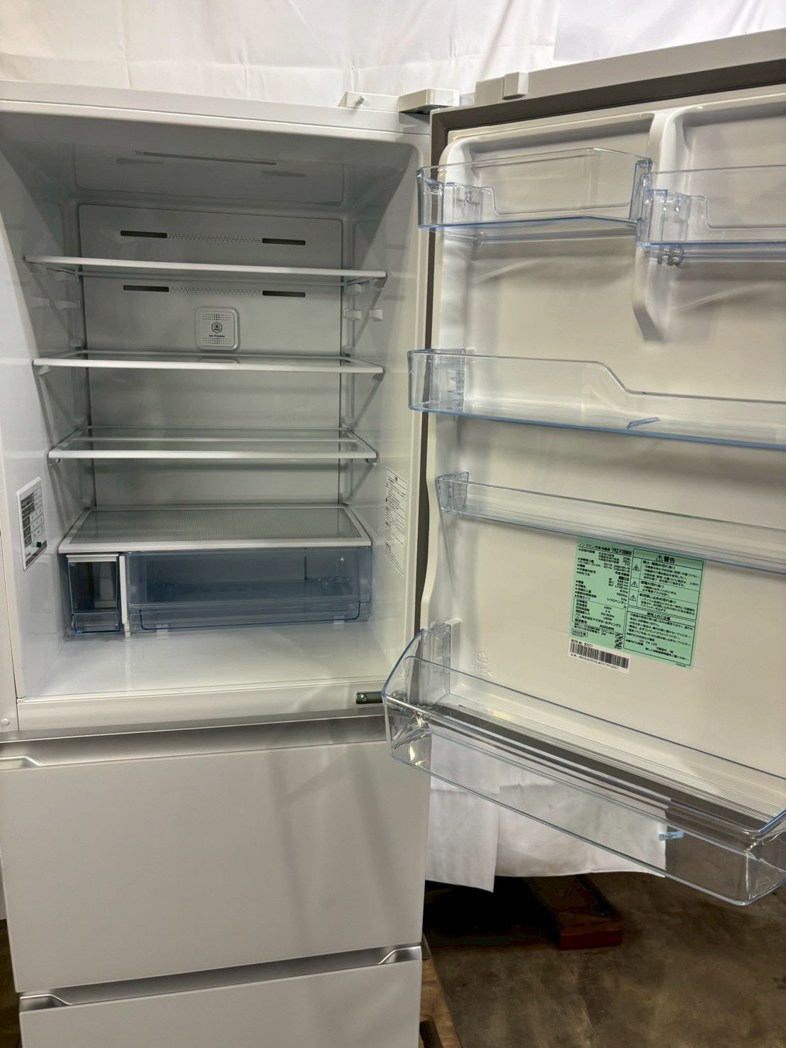 【12ヶ月保証】【展示品】ヤマダ電機 3ドア冷蔵庫 YRZ-F32MW 2025年製 319L