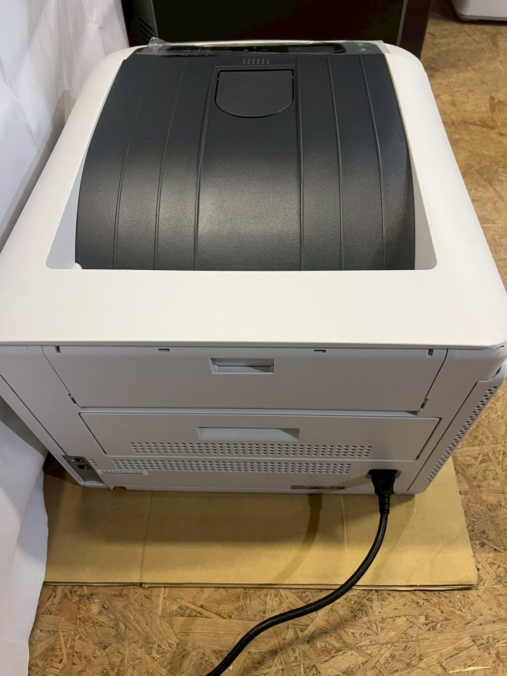 【メーカー保証付き】沖 プリンター C844dnw 保証有効 プリント歴約600枚 トナーほぼあり