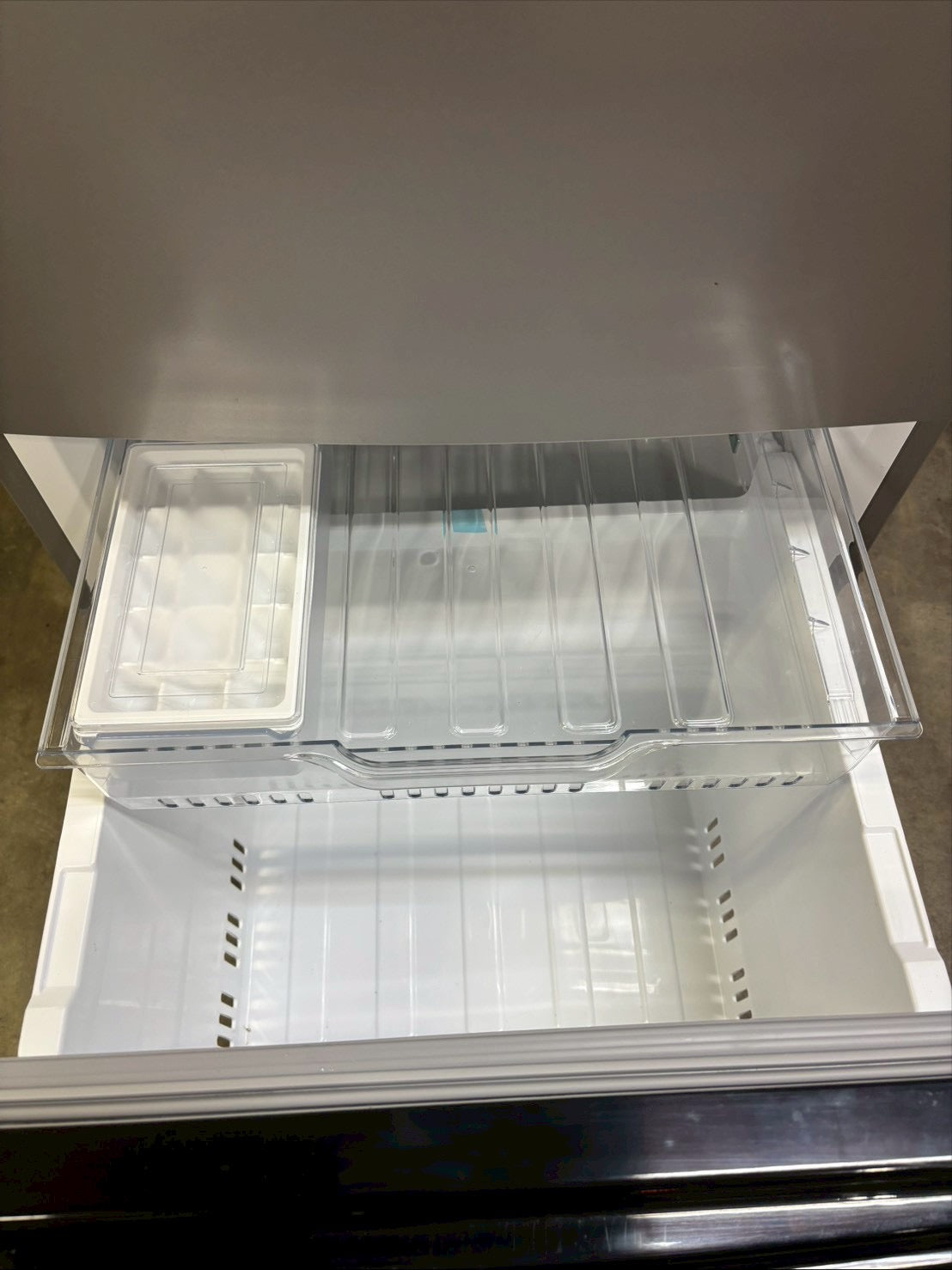 【6ヵ月保証】アイリスオーヤマ 4ドア冷蔵庫 IRSN-32B 2023年製320L 観音開き