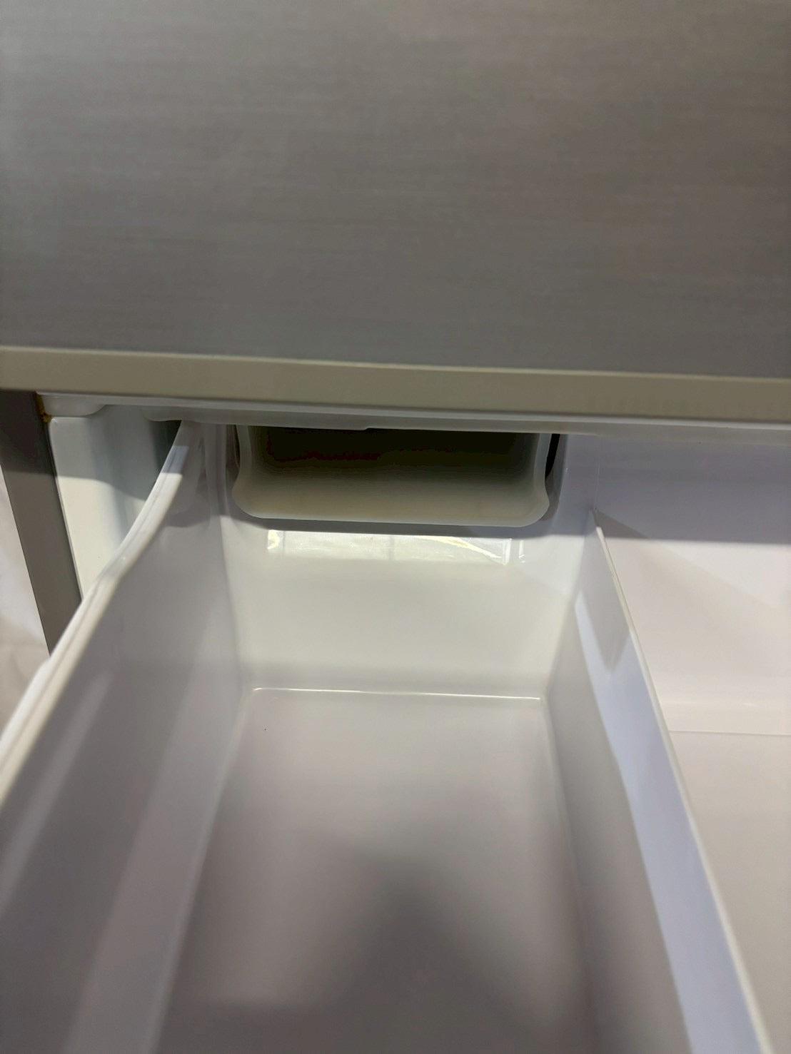 AQUA 4ドア冷蔵庫 AQR-361E(S) 2016年製355L 右開き