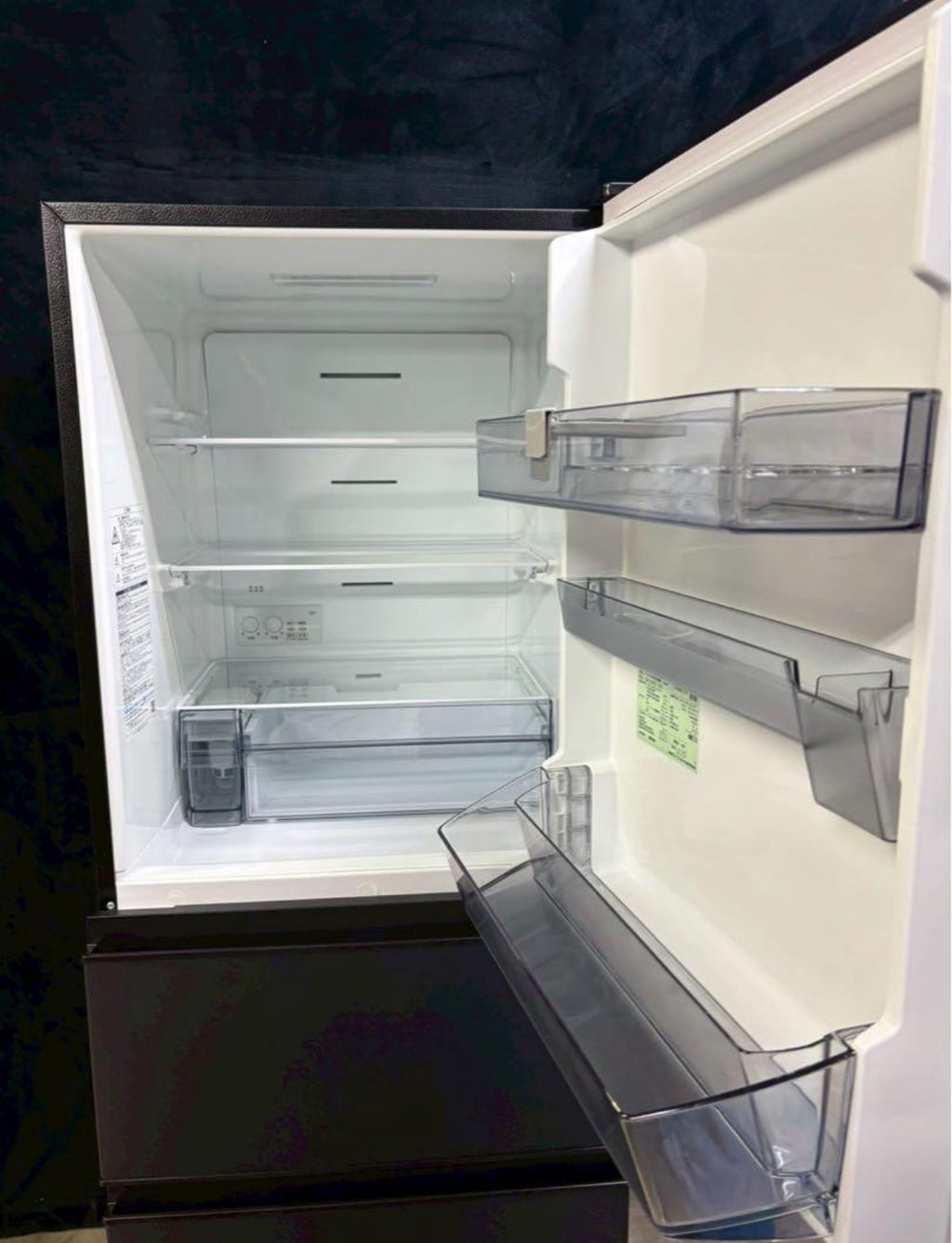 東芝 冷蔵庫 GR-U33SC 2023年製 326L 3ドア 右開き