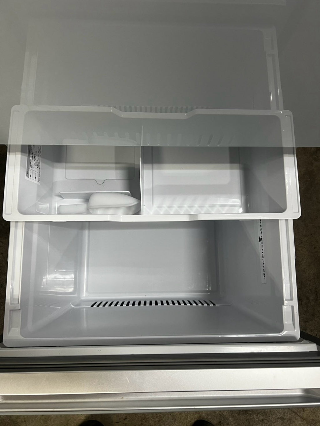 【6ヶ月保証】 ヤマダ電機 3ドア冷蔵庫  YRZ-F32K 2023年製 319L
