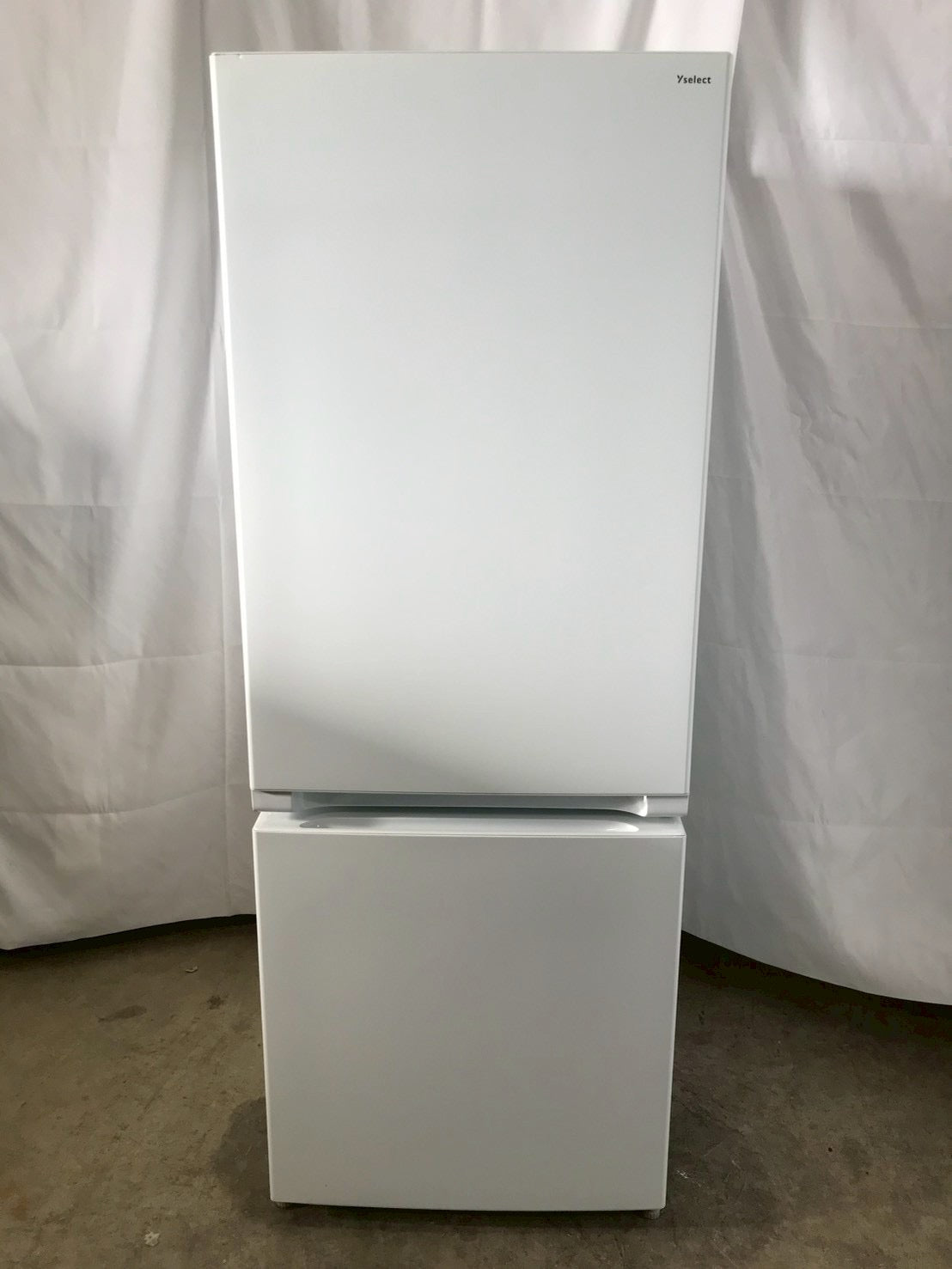 【半年保証】 ヤマダ電機 冷蔵庫 YRZ-F15J 2022年製156L 右開き