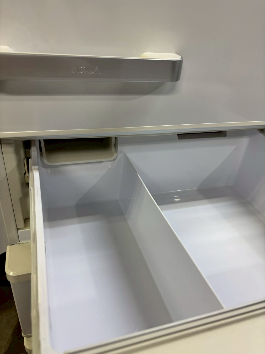 AQUA 4ドア冷蔵庫 AQR-36G(W) 2018年製 355L 右開き
