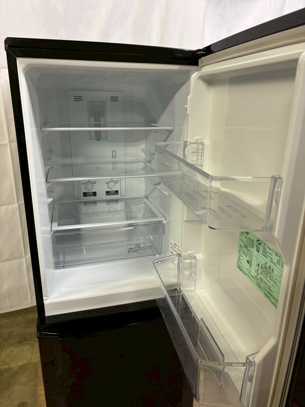 三菱 2ドア冷蔵庫 MR-P15C-B 2018年製 146L 右開き