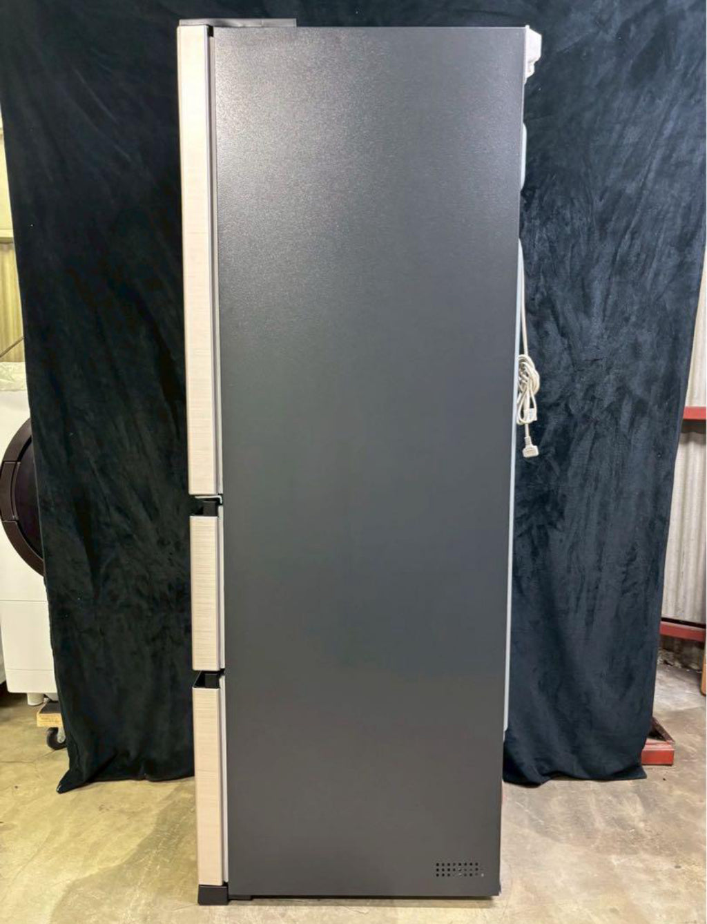【美品】HITACHI 冷蔵庫 R-V32V 2024年製 315L 3ドア