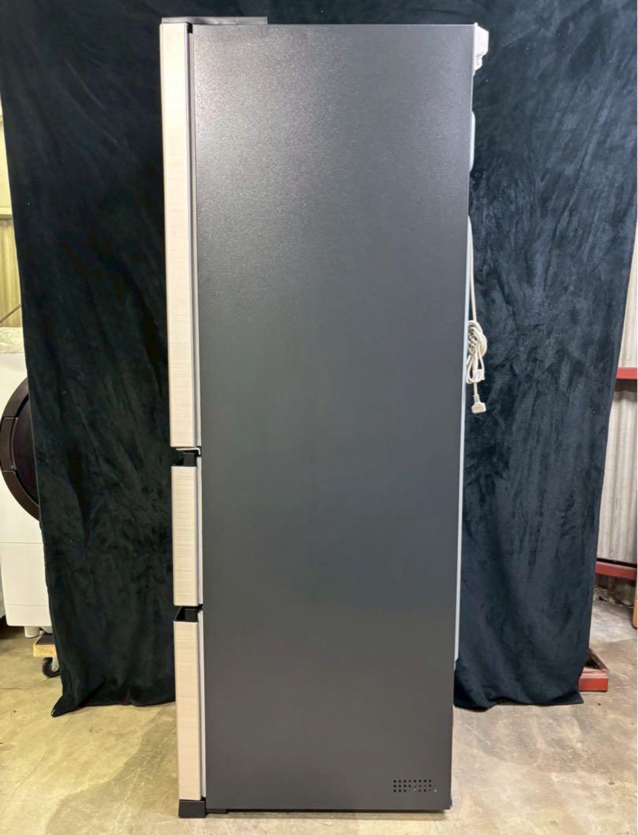 【美品】HITACHI 冷蔵庫 R-V32V 2024年製 315L 3ドア