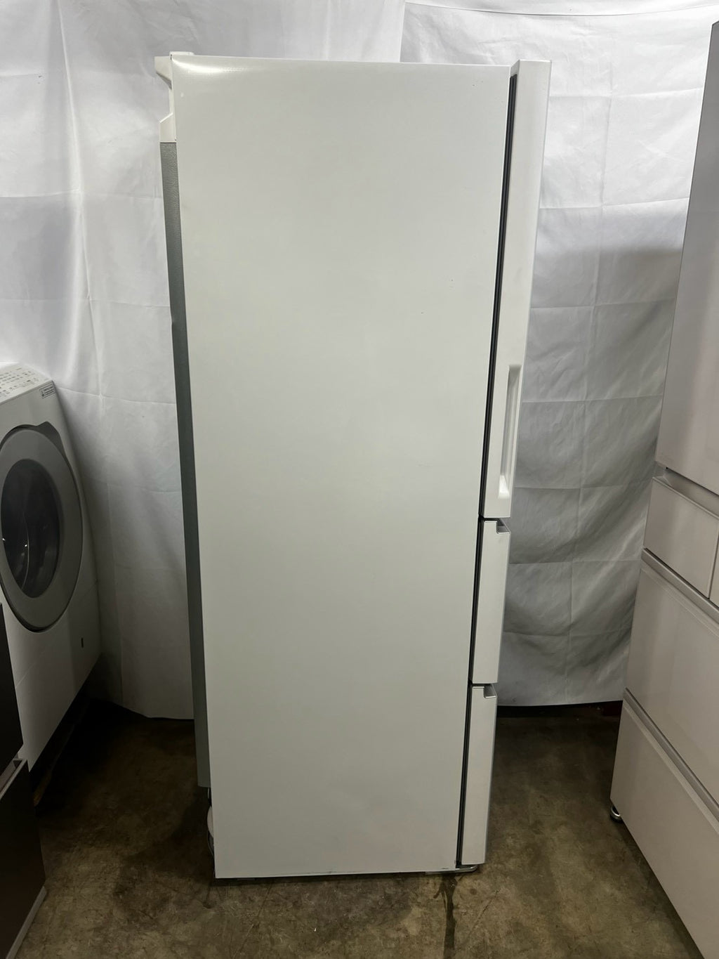 【6ヶ月保証】 ヤマダ電機 3ドア冷蔵庫  YRZ-F32K 2023年製 319L