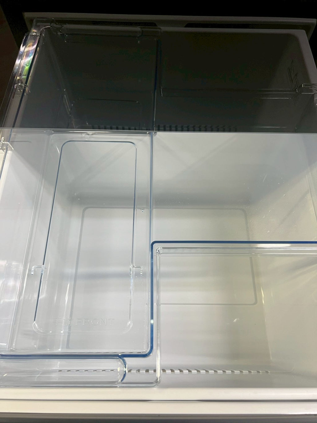 【美品】ヤマダ電機 3ドア冷蔵庫 YRZ-F32MK 2025年製 319L