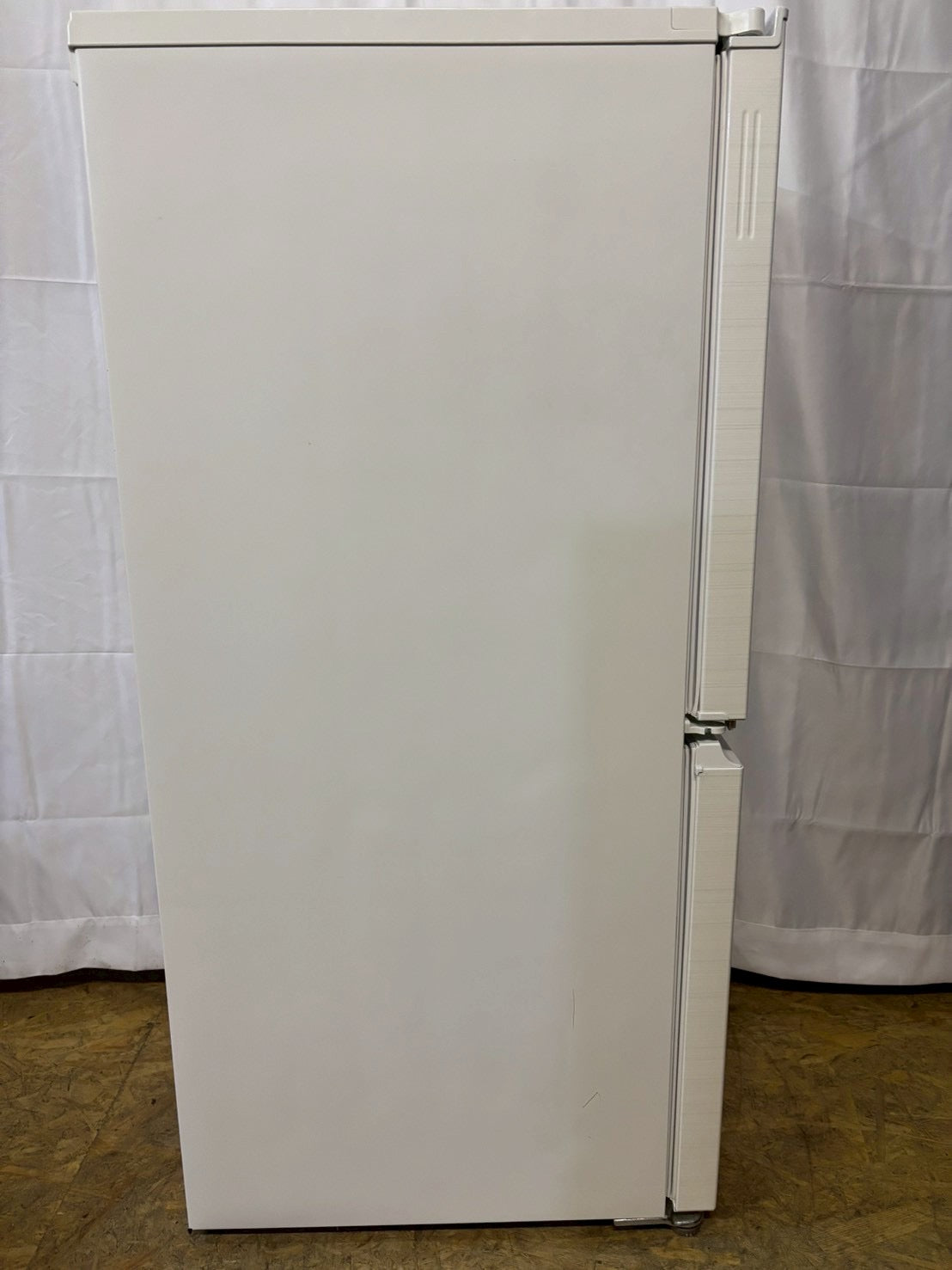 SHARP 2ドア冷蔵庫 SJ-D15H-W 2022年製152L