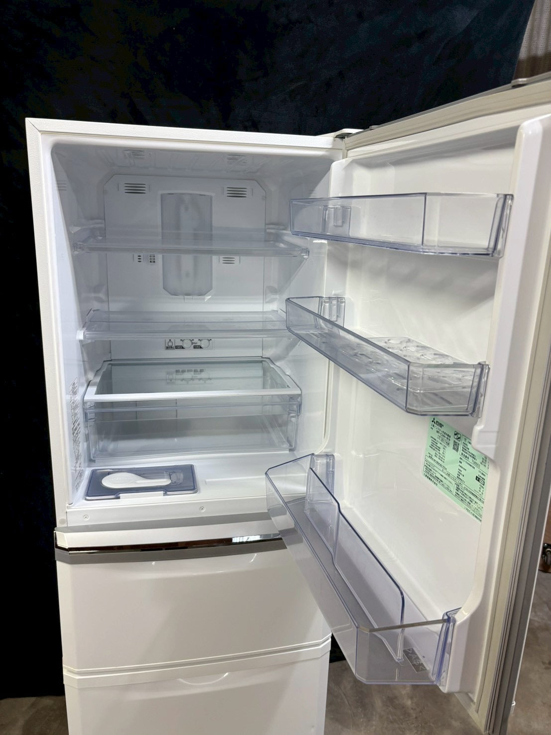 三菱 冷蔵庫 MR-C34A-W 2017年製 335L 両開き