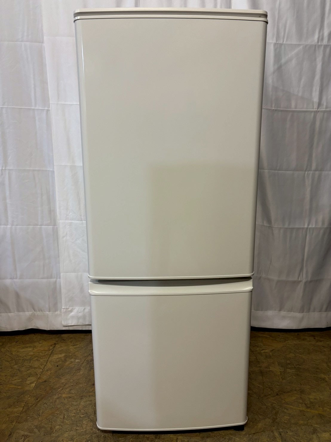 三菱電機 2ドア冷蔵庫 MR-P15EG-W 2021年製146L
