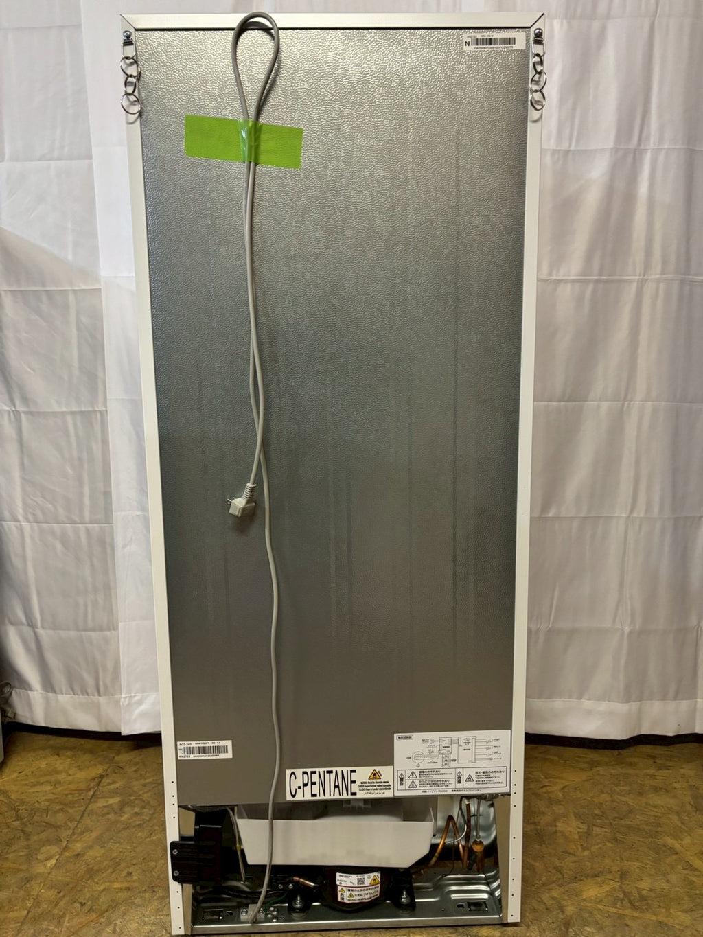 【極美品】アイリスオーヤマ 2ドア冷蔵庫 IRSN-18A 2025年製182L