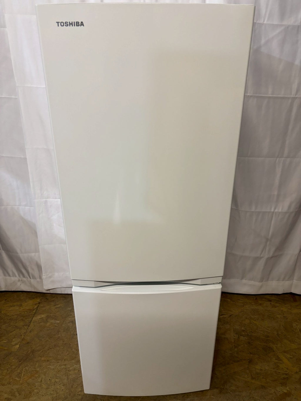 【6ヶ月保証】【美品】東芝 2ドア冷蔵庫 GR-V15BS 2024年製 153L 右開き