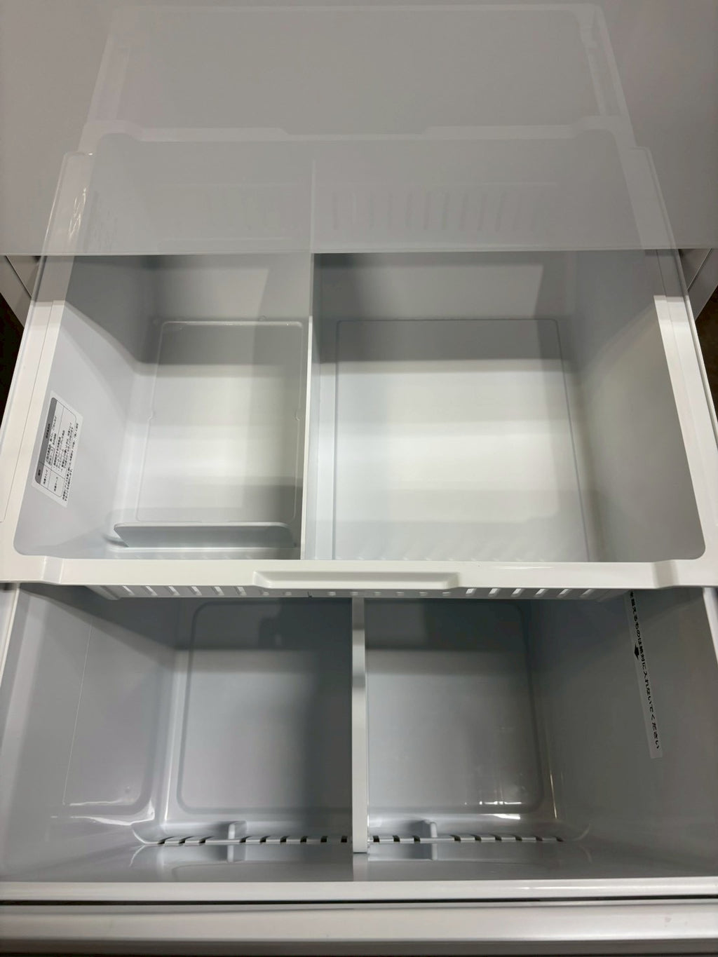 【12ヶ月保証】【展示品】ヤマダ電機 3ドア冷蔵庫 YRZ-F32MW 2025年製 319L