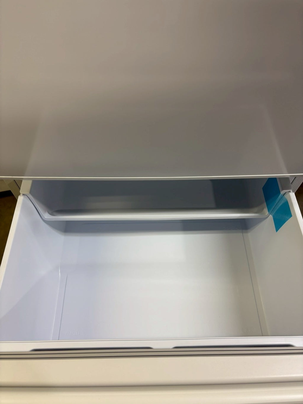 【展示品】三菱電機 3ドア冷蔵庫 MR-C33K-W 2024年製330L