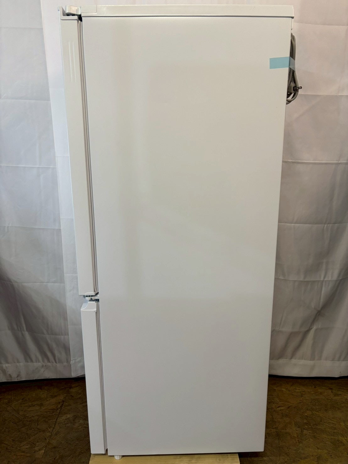 【展示品】SHARP 2ドア冷蔵庫 SJ-D18P-W 2025年 179L