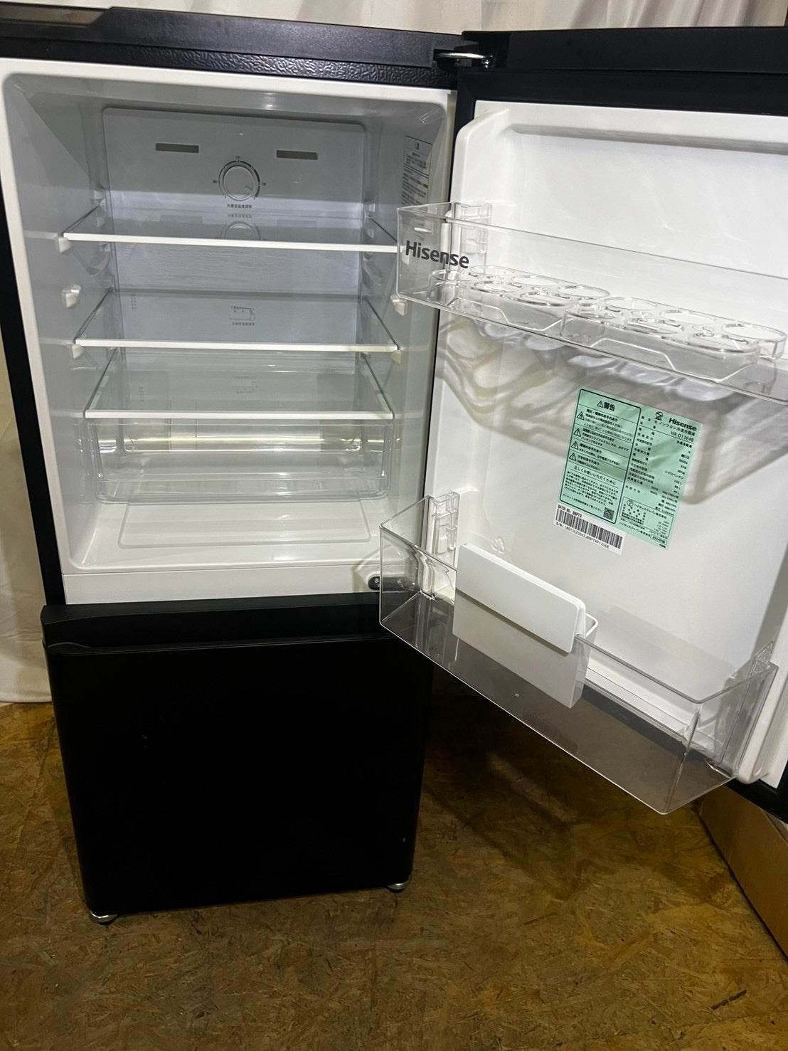 【3ヶ月保証】 Hisense 2ドア冷蔵庫 HR-D13E4B 2024年製 135L