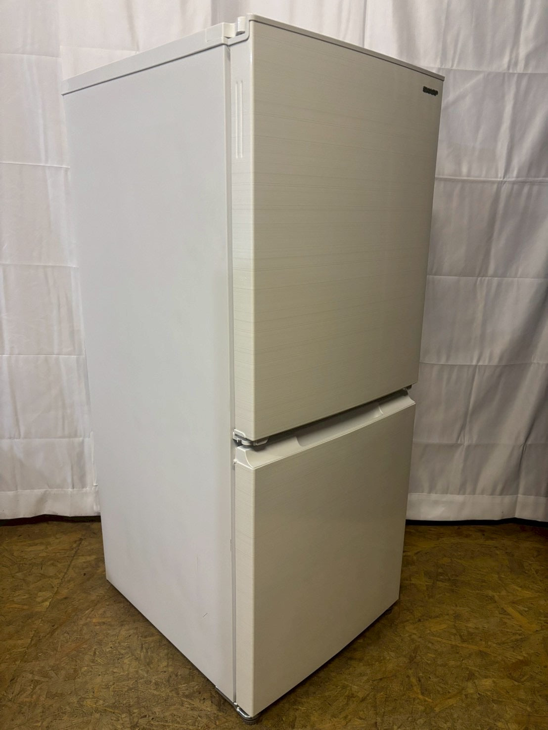 美品　シャープ 冷蔵庫 SJ-D15H-W 152L｜2022年製 SHARP 2ドア冷蔵庫 SJ-D15H-W 2022年製152L – お宝電気市場