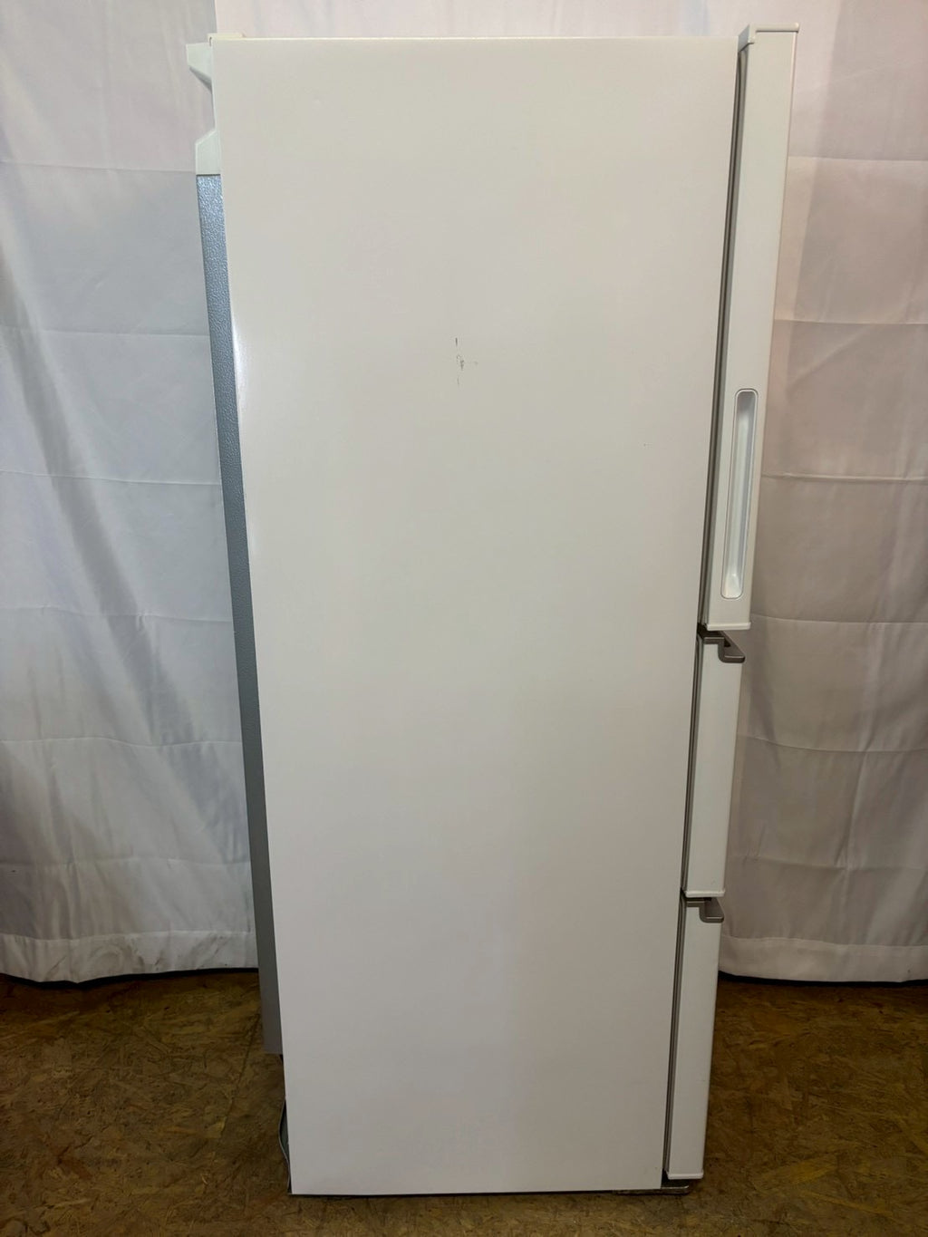 【6ヶ月保証】Hisense 3ドア冷蔵庫 HR-D2801W 2021年製 282L