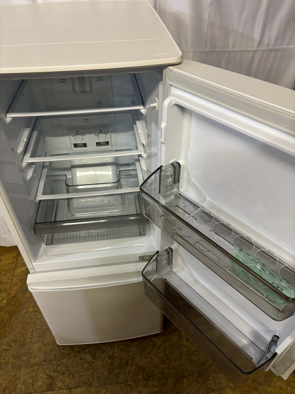 三菱電機 2ドア冷蔵庫 MR-P15EG-W 2021年製146L