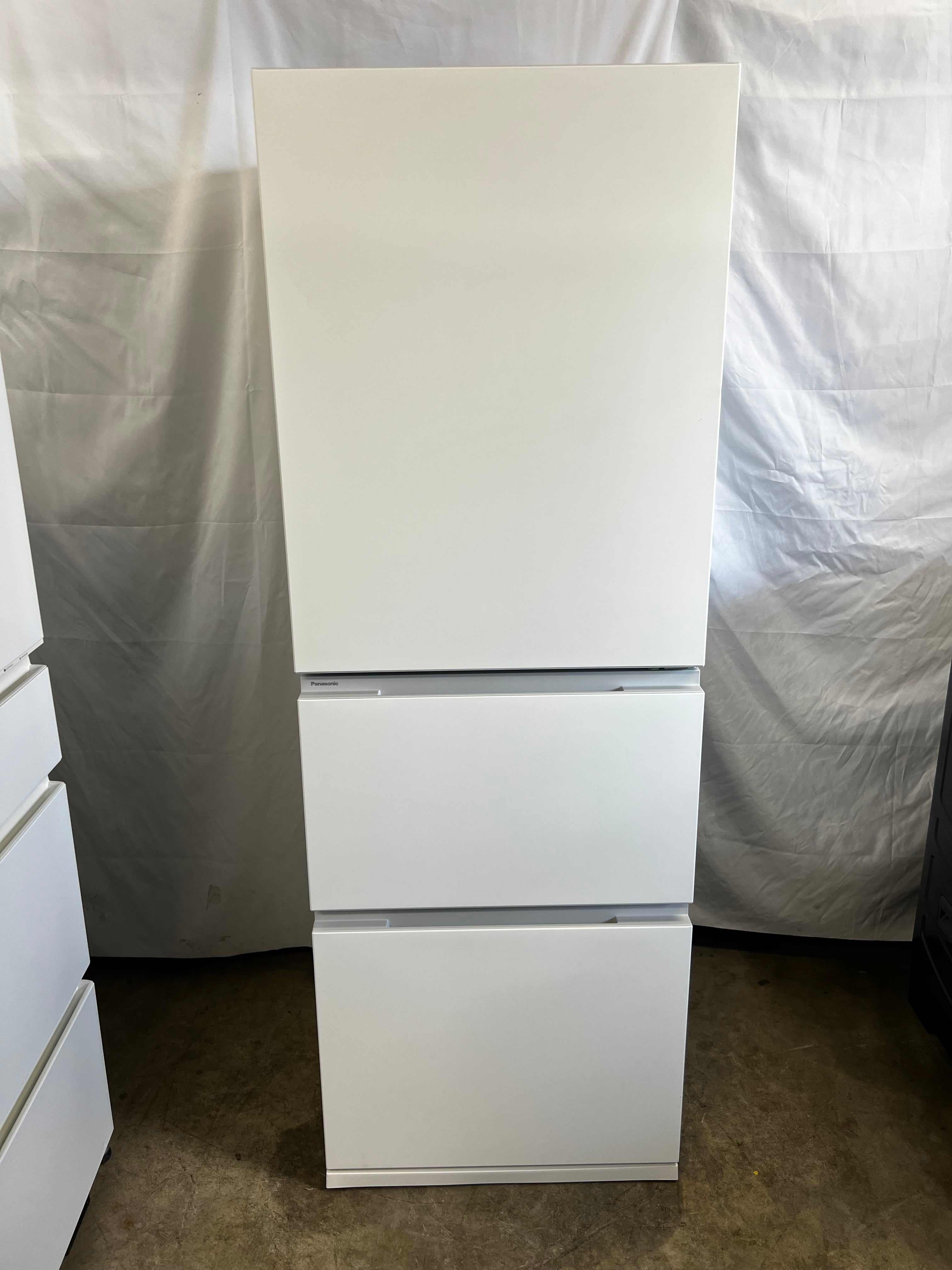 【1年保証】 Panasonic 3ドア冷蔵庫 NR-C33ES2-W 2025年製 326L