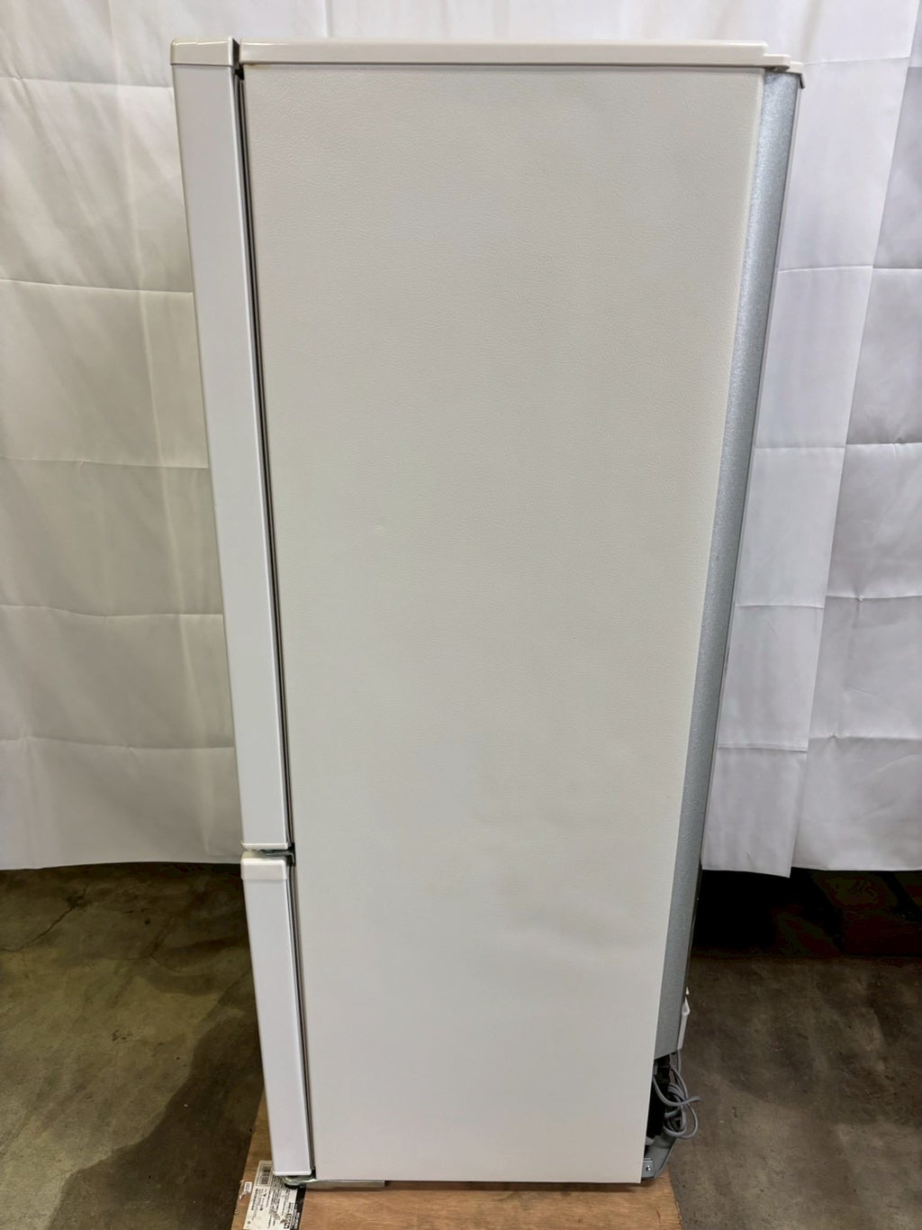 AQUA 2ドア冷蔵庫 AQR-20J 2020年製 201L 右開き