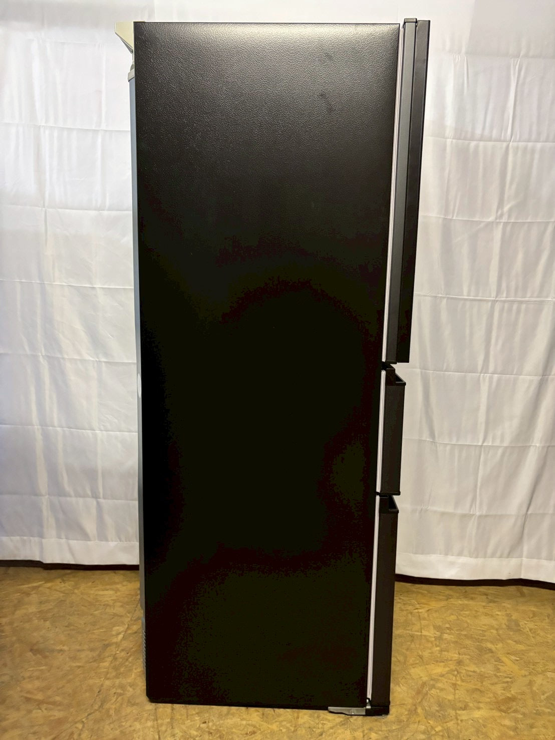 【美品】TOSHIBA 冷蔵庫 GR-V33SC 2024年製 326L 右開き