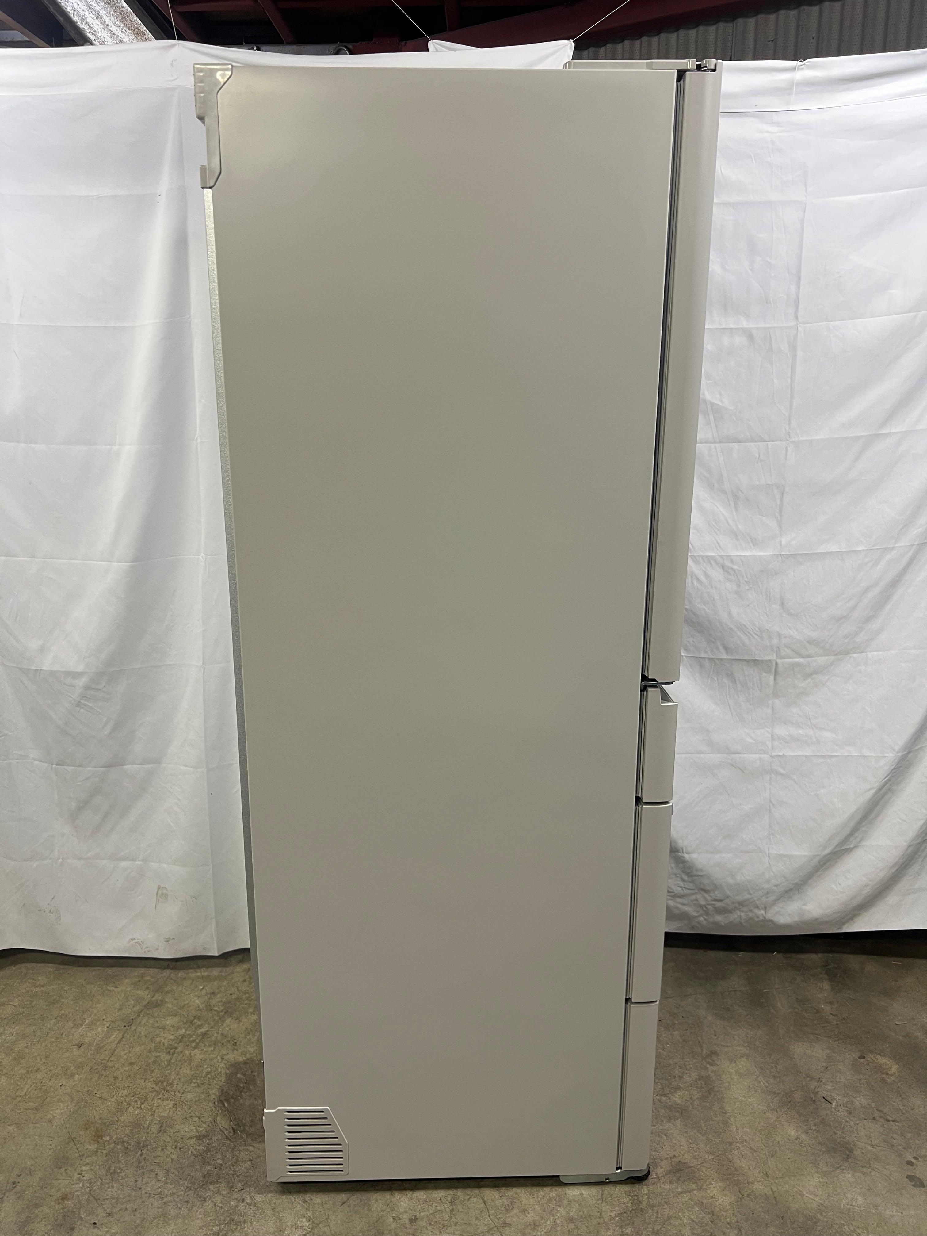 カード決済可！【3年保証/ほぼ未使用品/新品31万】 三菱 6ドア冷蔵庫  MR-MZ54N-W 2026年製 540L