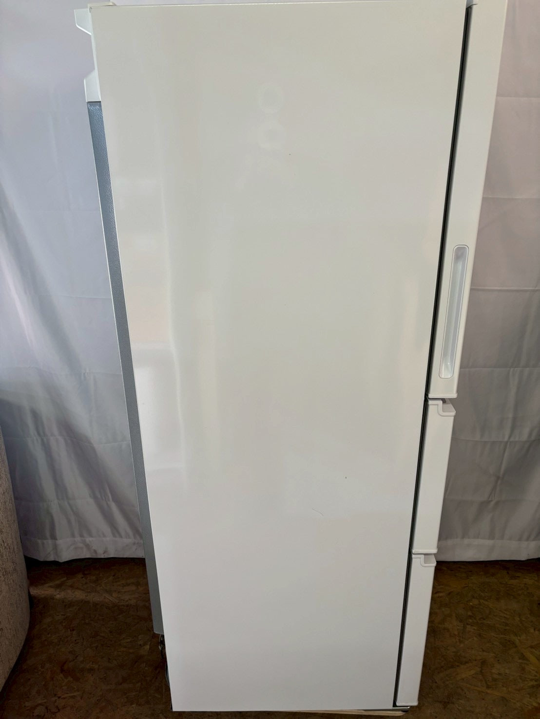 【6ヶ月保証】ヤマダ電機 3ドア冷蔵庫 YRZ-F28M 2025年製 283L 右開き