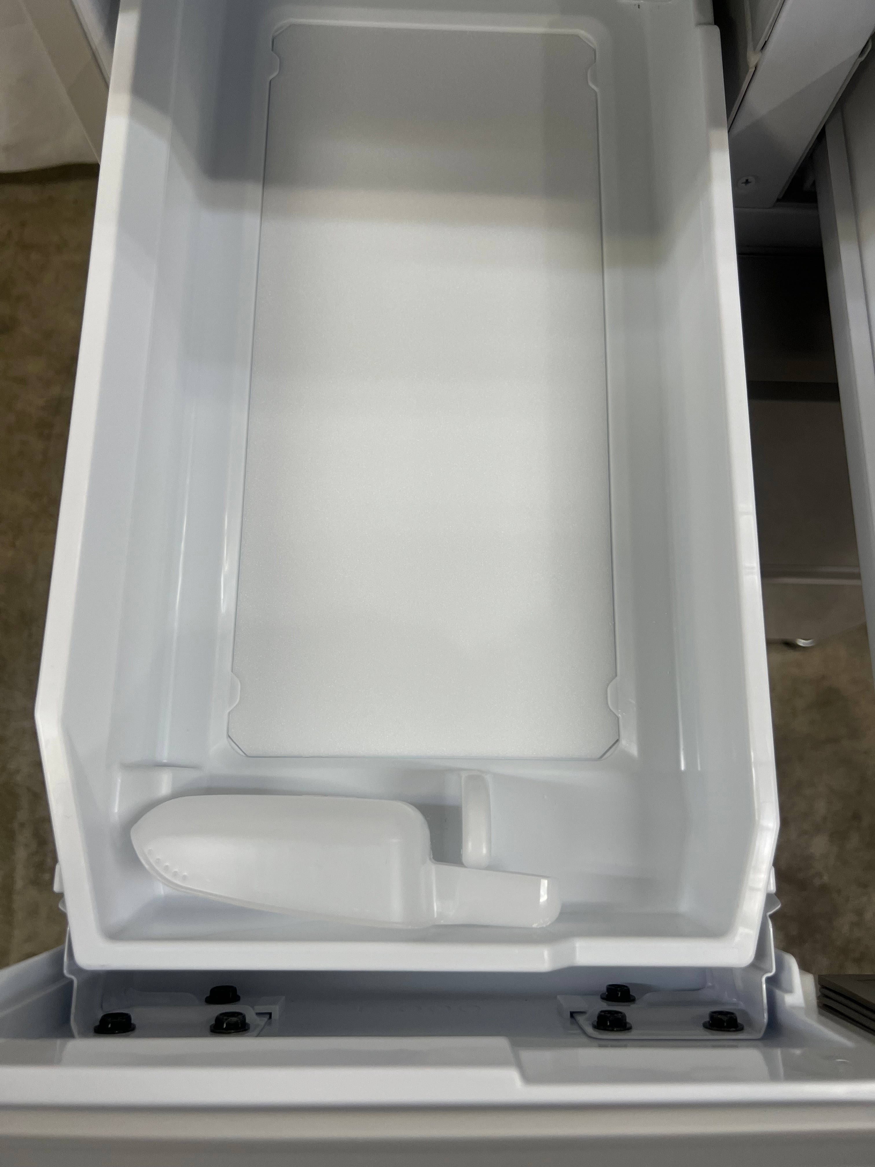 カード決済可！【3年保証/ほぼ未使用品/新品31万】 三菱 6ドア冷蔵庫  MR-MZ54N-W 2026年製 540L
