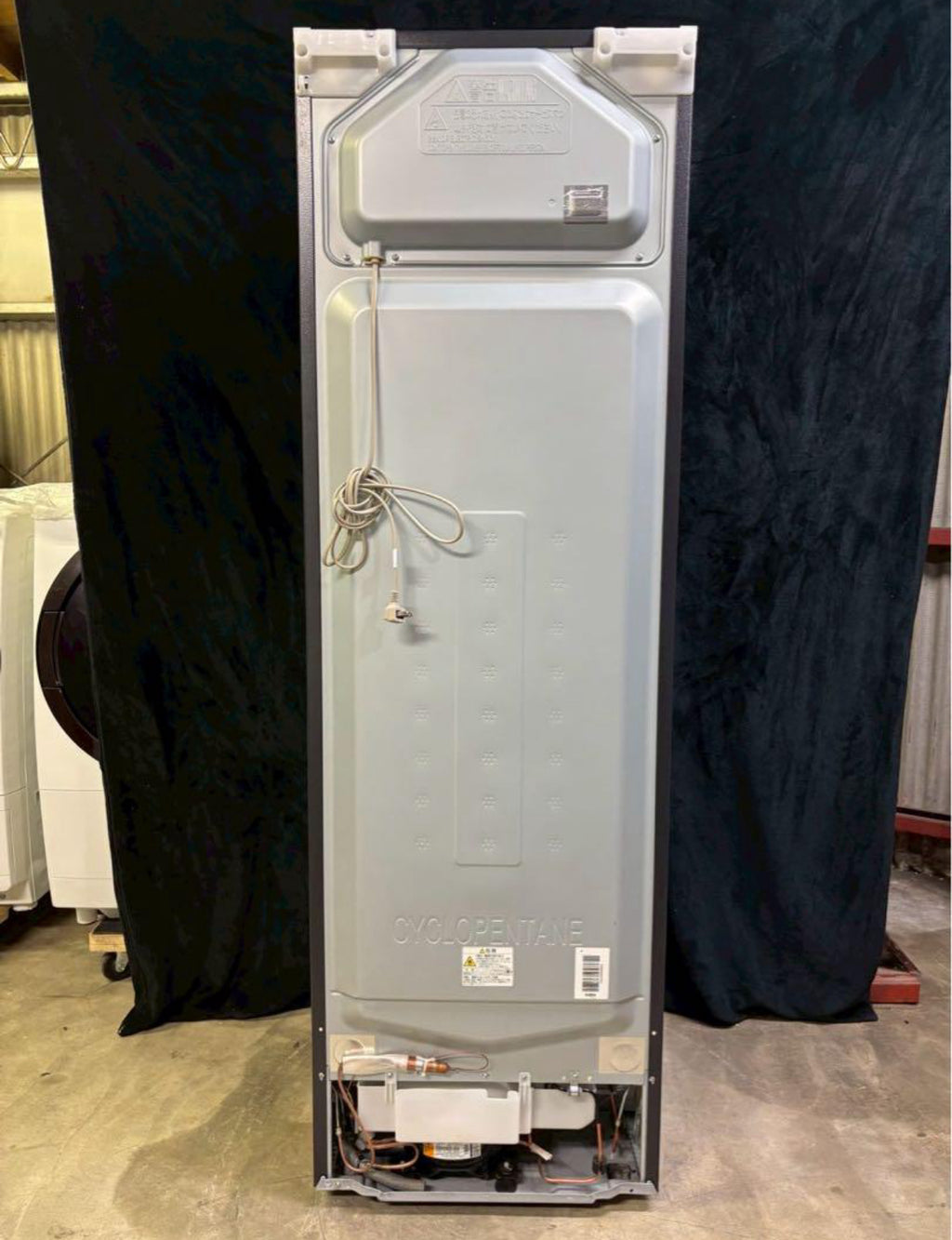【美品】HITACHI 冷蔵庫 R-V32V 2024年製 315L 3ドア