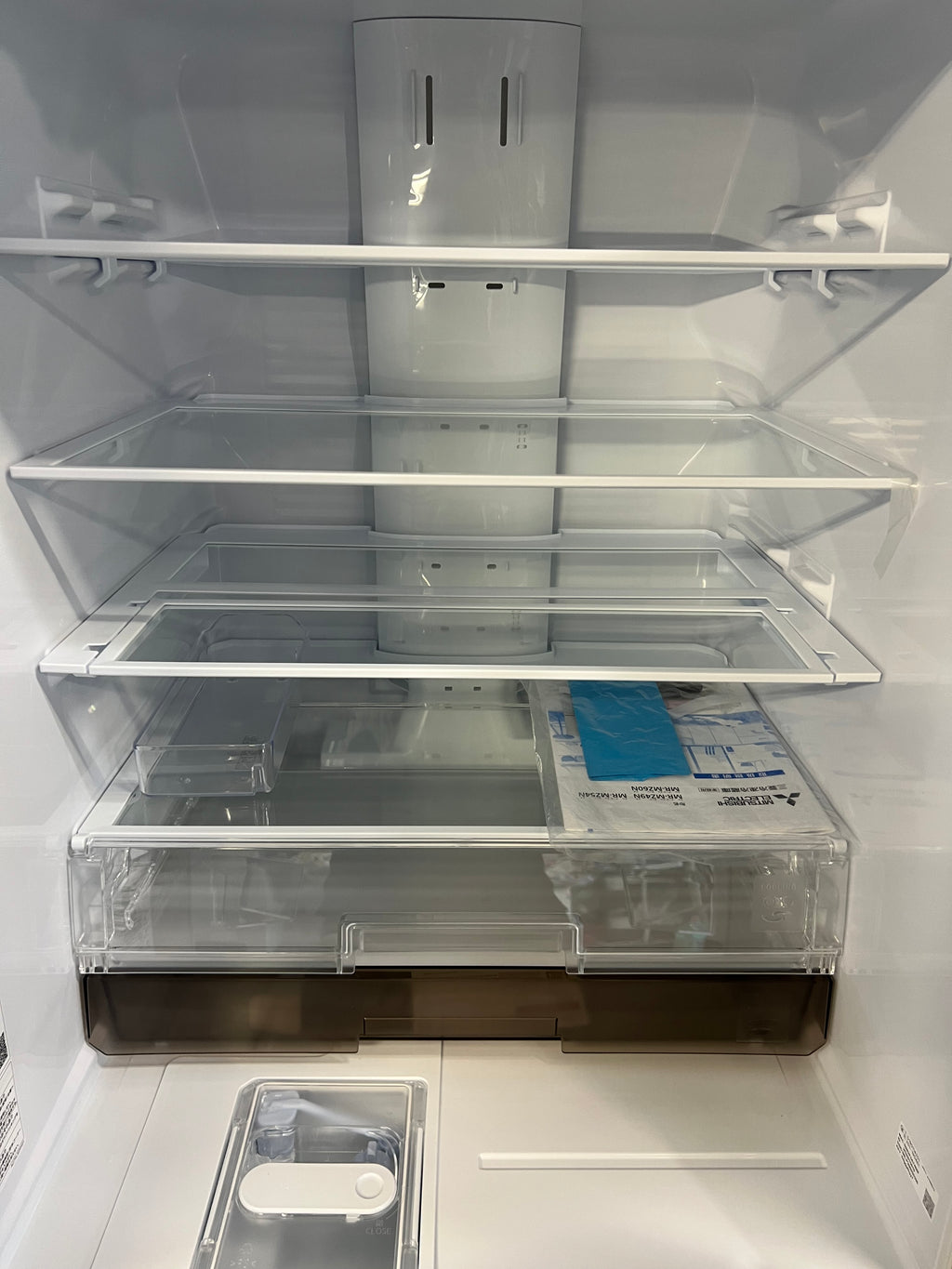 カード決済可！【3年保証/ほぼ未使用品/新品31万】 三菱 6ドア冷蔵庫  MR-MZ54N-W 2026年製 540L