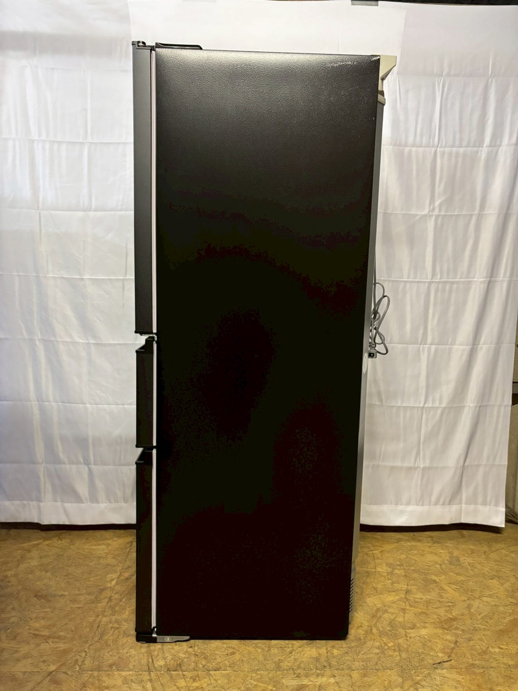 【美品】TOSHIBA 冷蔵庫 GR-V33SC 2024年製 326L 右開き