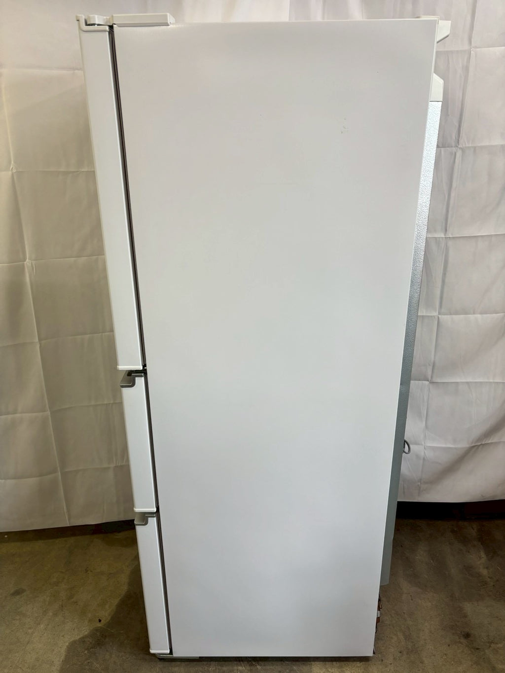 【6ヶ月保証】Hisense 3ドア冷蔵庫 HR-D2801W 2020年製 282L 右開き