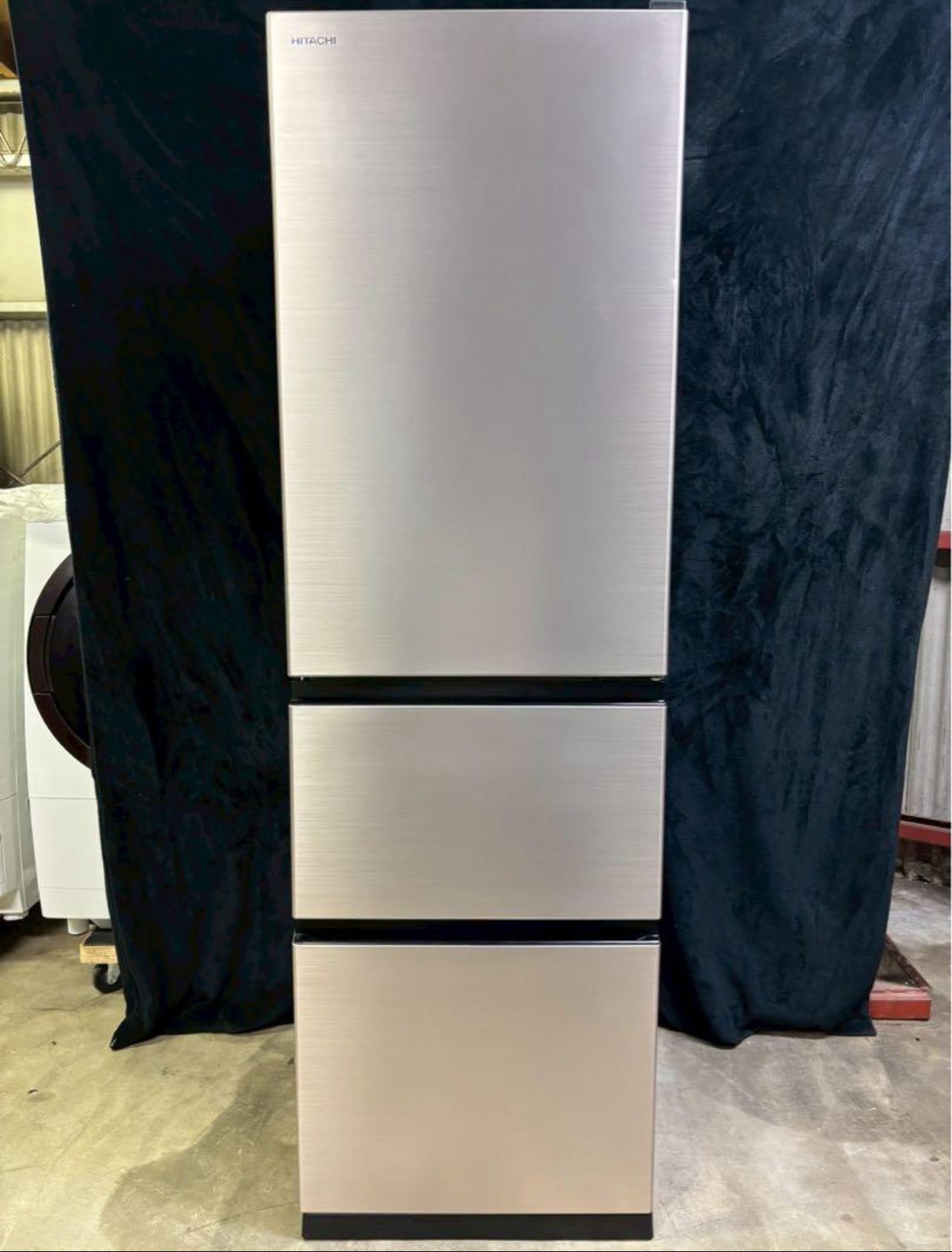 【美品】HITACHI 冷蔵庫 R-V32V 2024年製 315L 3ドア