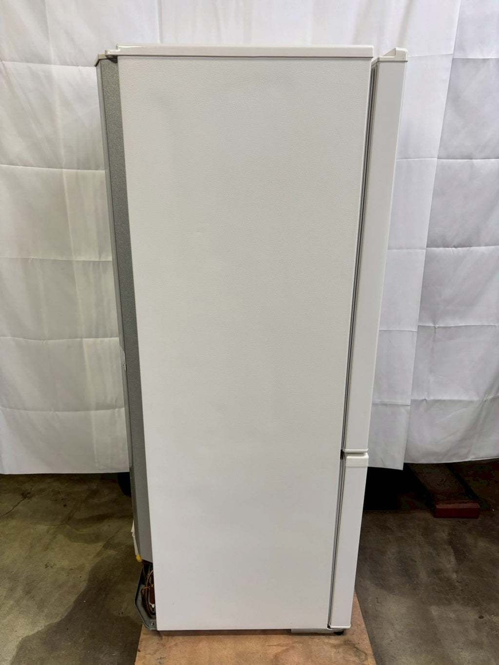 AQUA 2ドア冷蔵庫 AQR-20J 2020年製 201L 右開き